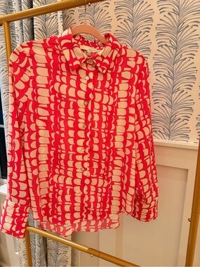 Stylish Pink & White Patterned Button-Up Silky Blouse